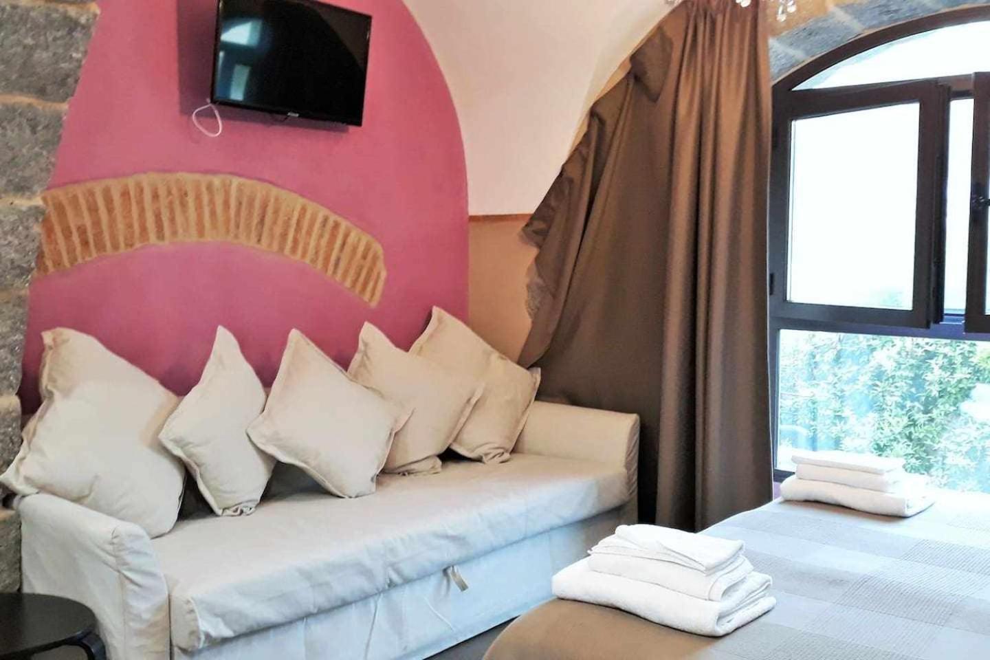 B&B Comeinsicily Cortedeilimoni Charming & Relax Acireale Kamer foto